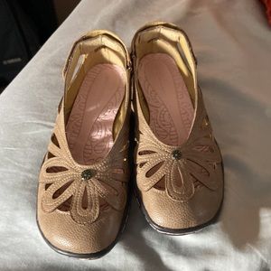 JBU Adventure On Shoes